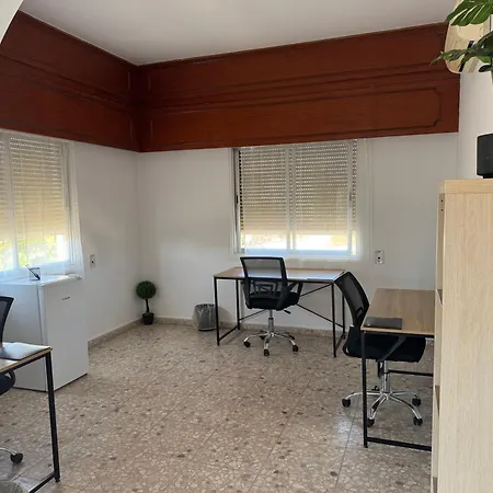 3 Bedroom In Center Daire Pafos