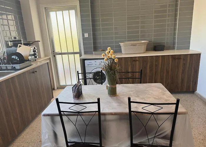 3 Bedroom In Center Apartmán *